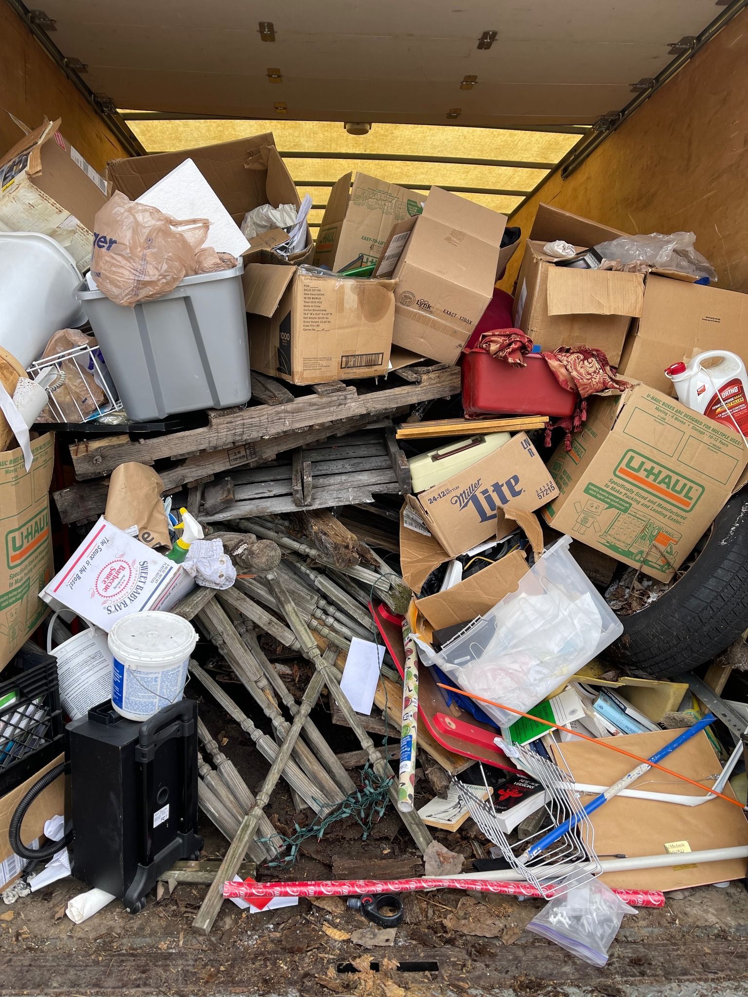 Truck Full of Rubbish — Columbus, OH — EZ Does It Moving and More