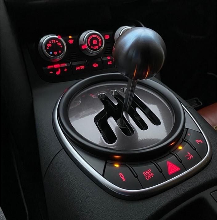 2010 Audi R8 5.2 Interior