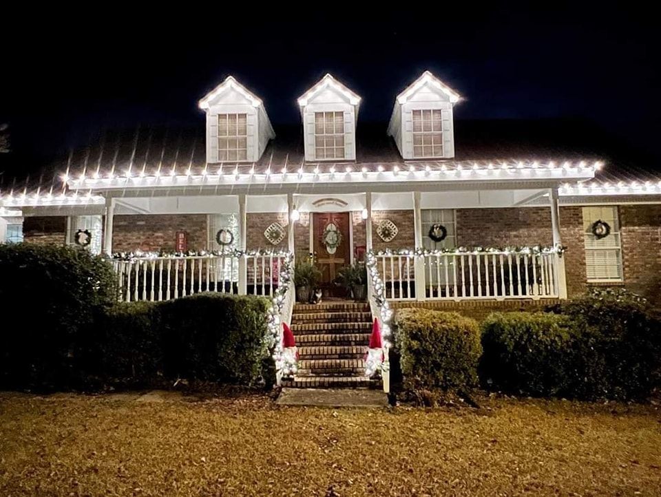Front View Of Beautiful House — Trussville, AL — Red Nose Christmas Lights