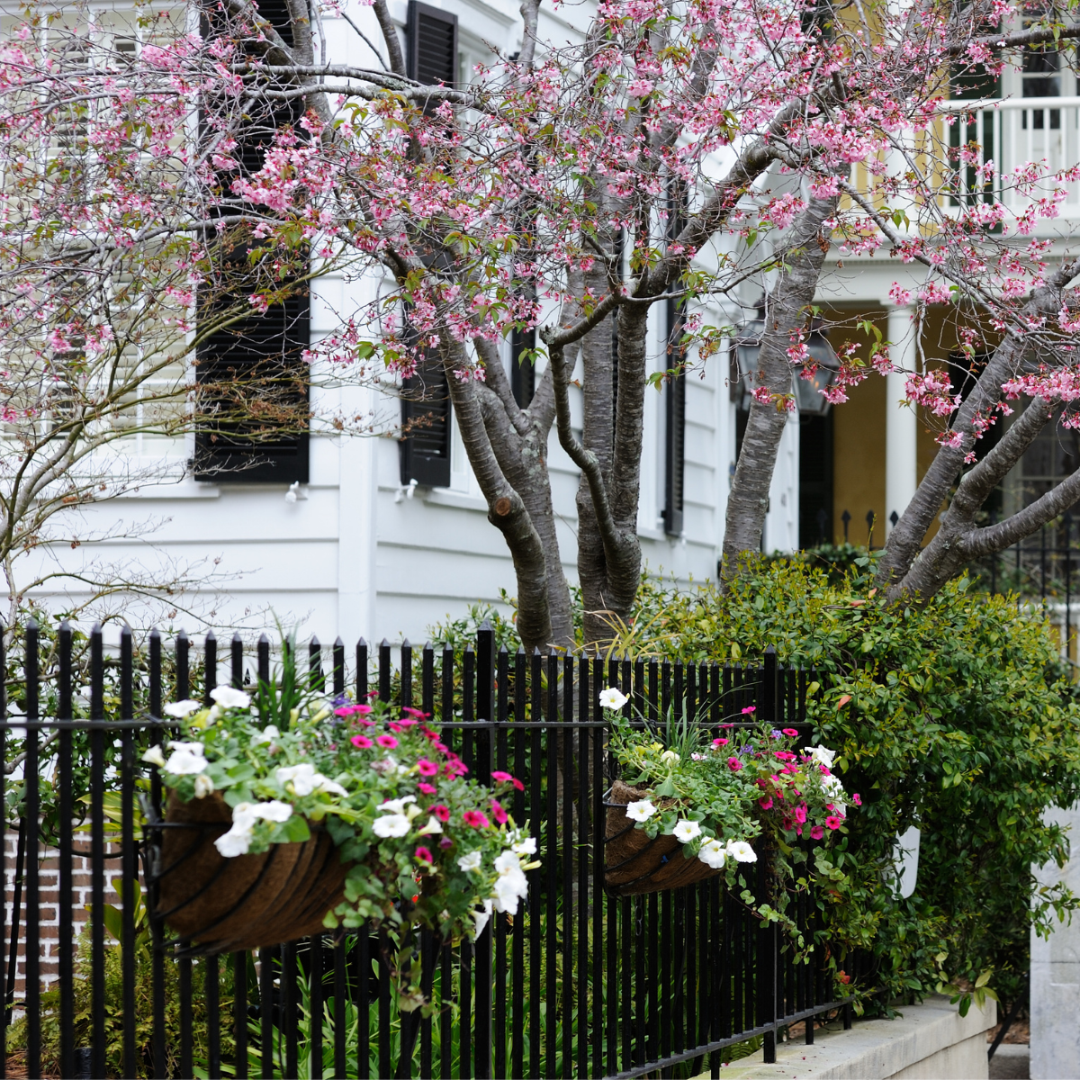 commercial fencing installation