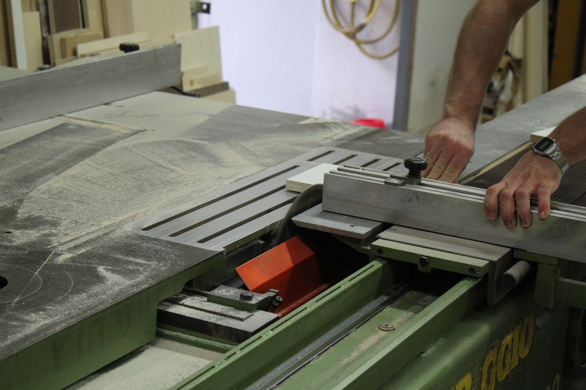 falegnameria, La Casa dell'Artigiano, laccatura, verniciatura, progettazione mobili su misura