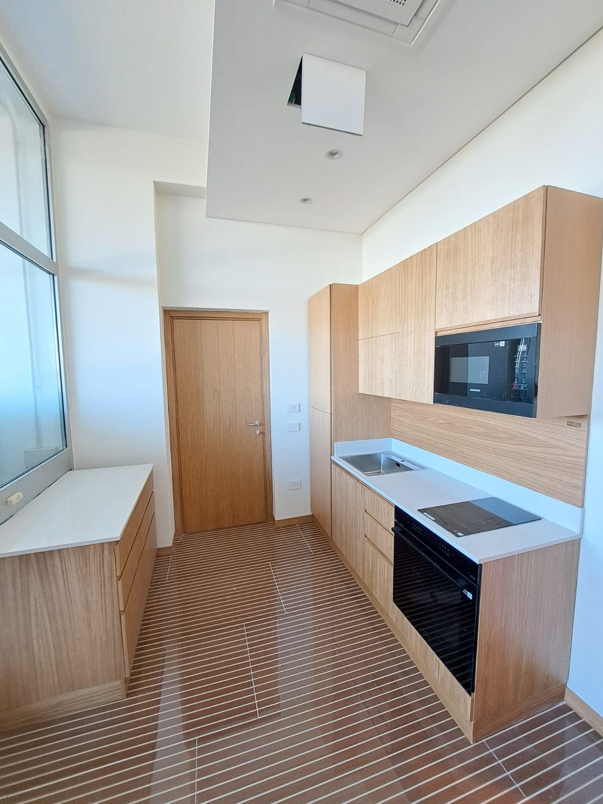 Arredamenti artigianali per negozi