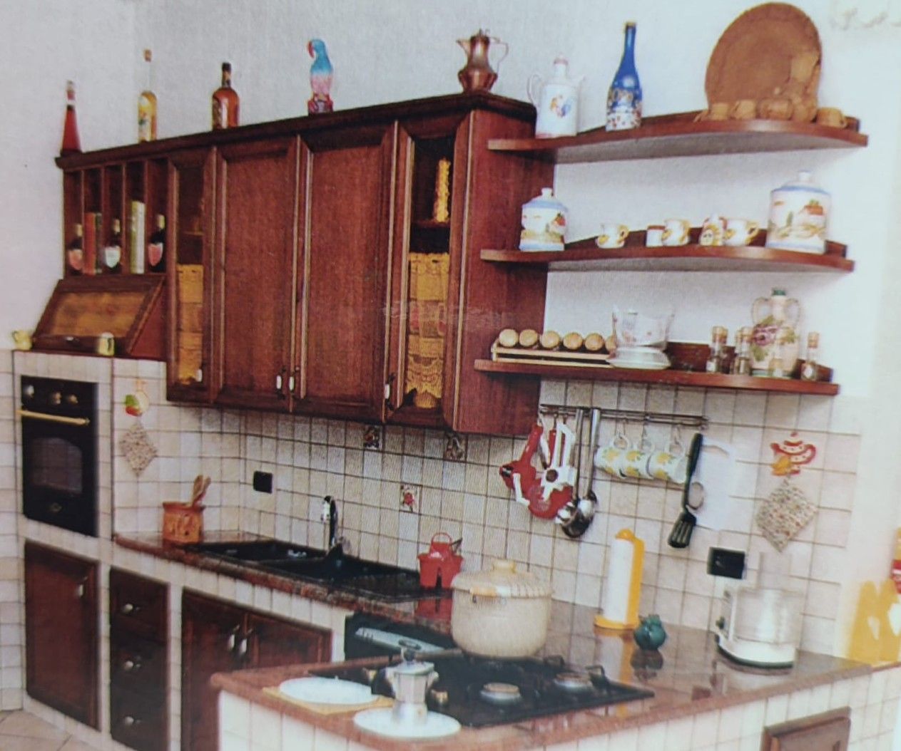 Cucina artigianale rustica in muratura