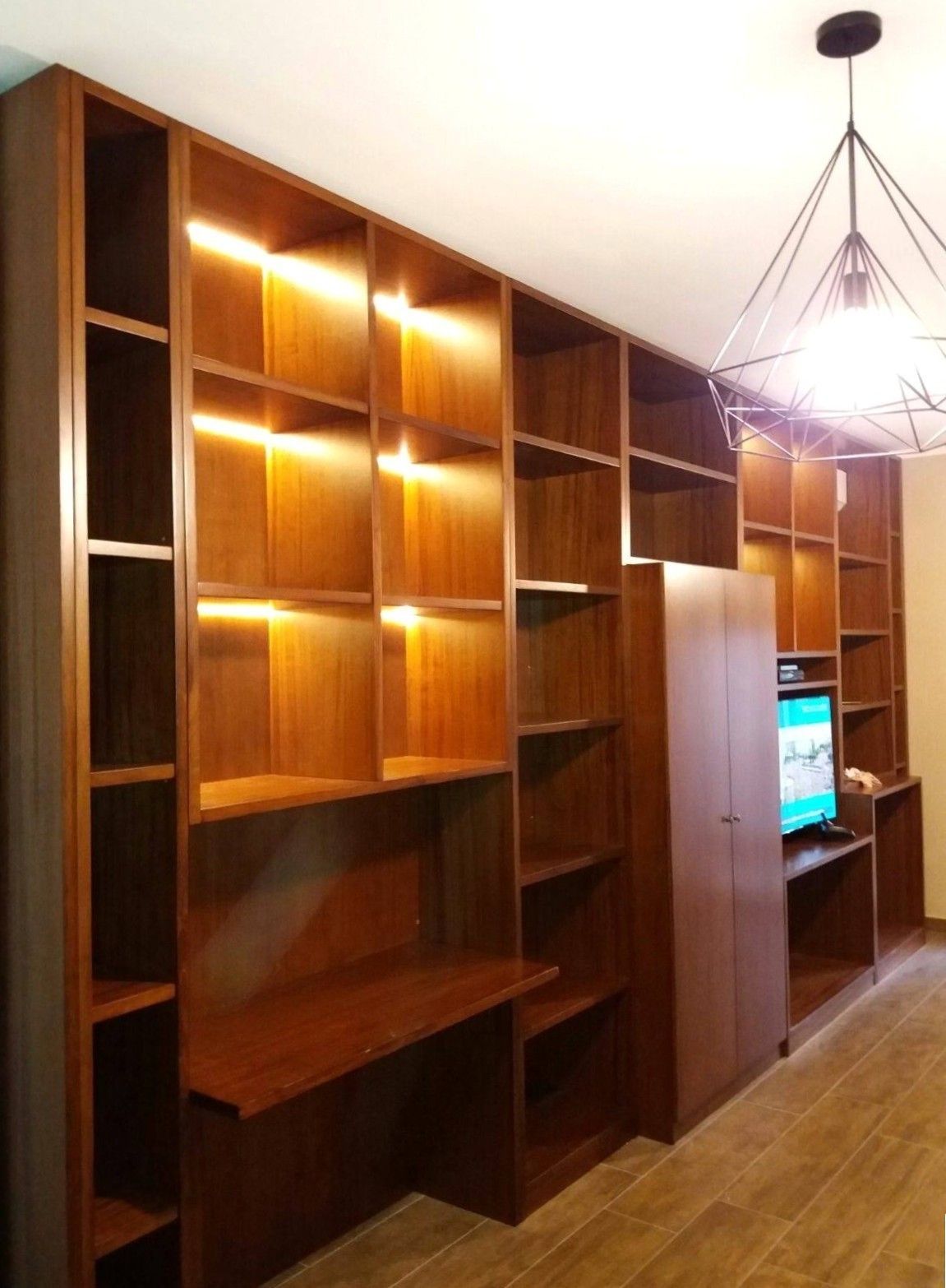 falegnameria, La Casa dell'Artigiano, parete attrezzata