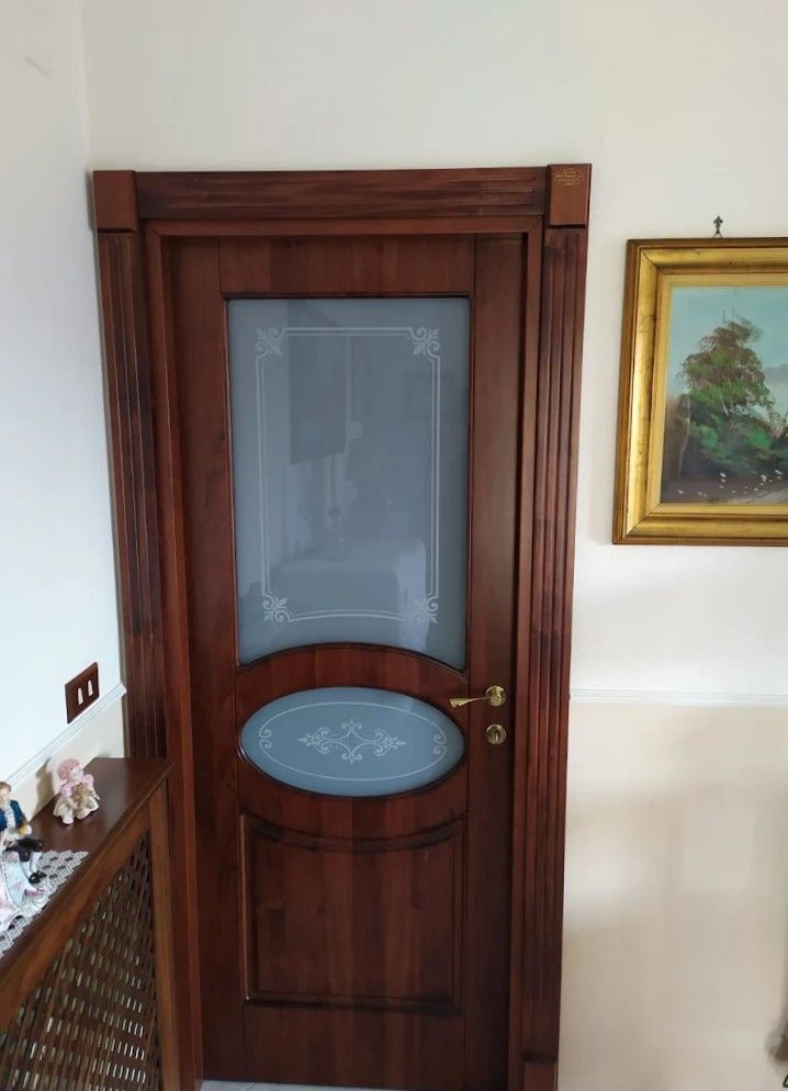 Porta in legno su misura