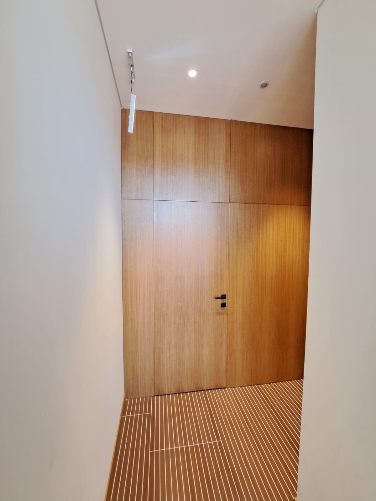 Porta su misura interno negozio