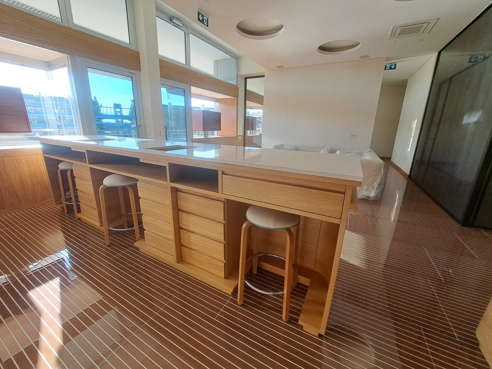 Arredo per negozio su misura