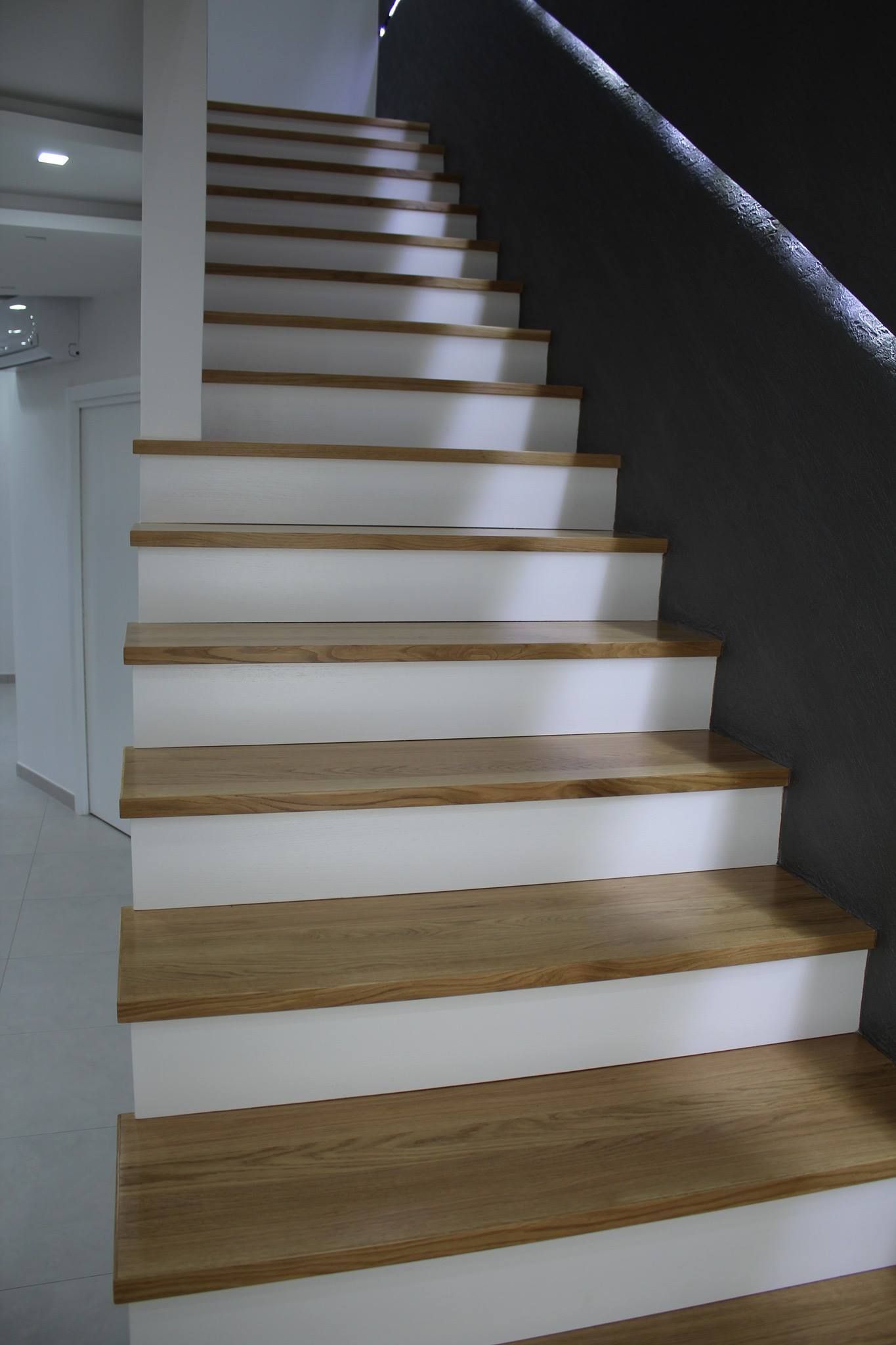 falegnameria, La Casa dell'Artigiano, scale in legno