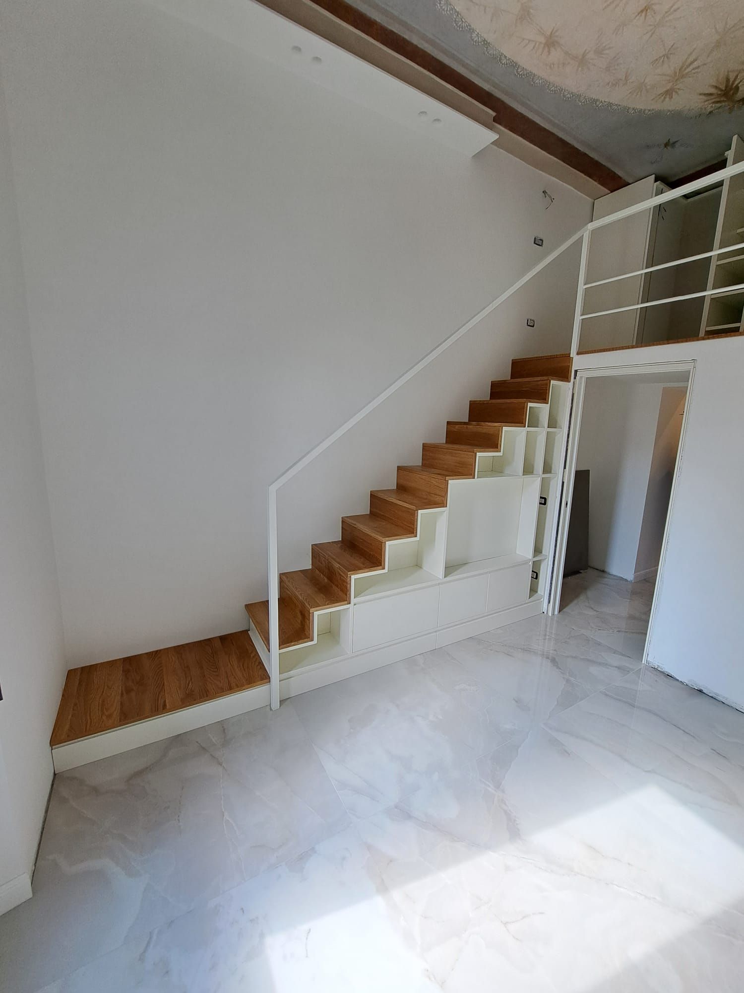 falegnameria, La Casa dell'Artigiano, scale in legno