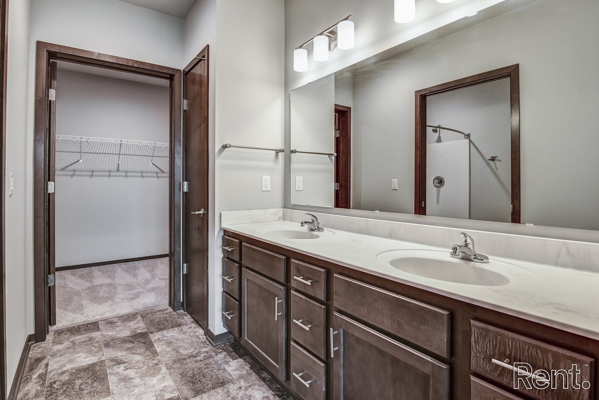 Clearpoint Apartment - kitchen