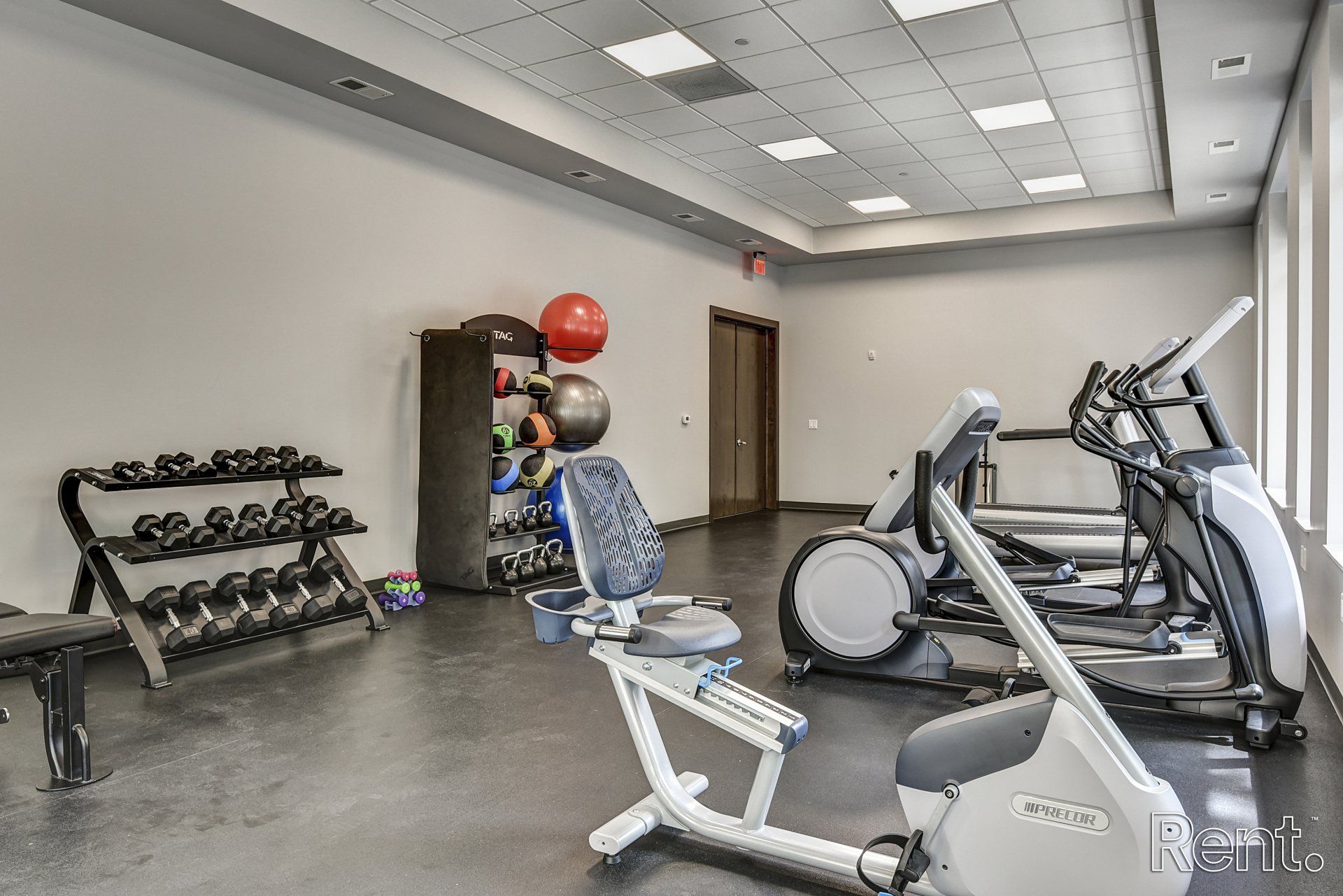 Clearpoint Apartment - fitness room #2