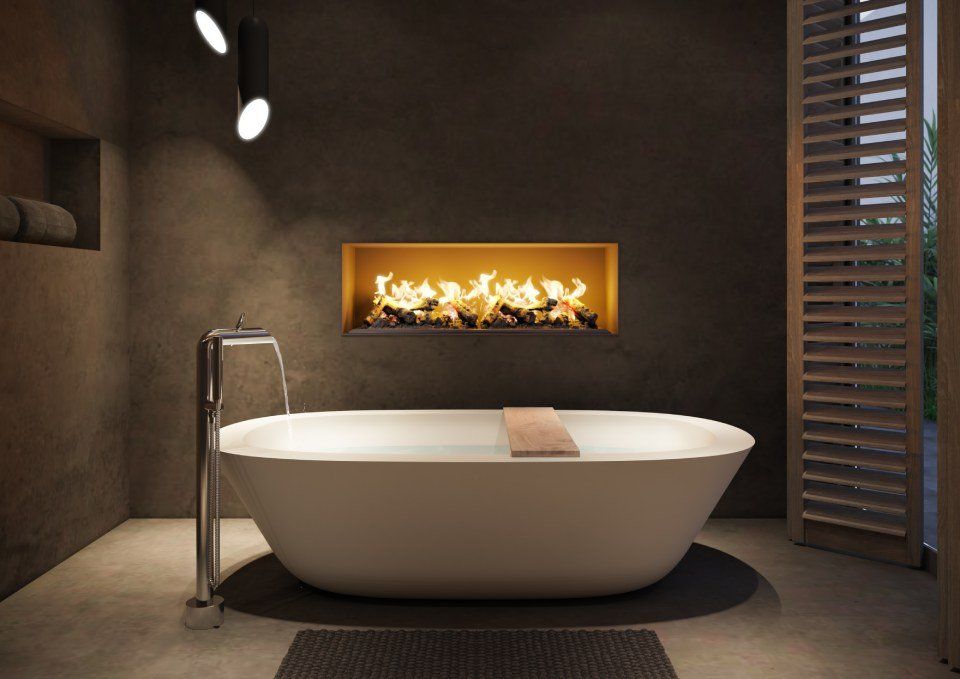 Vasca da bagno e camino