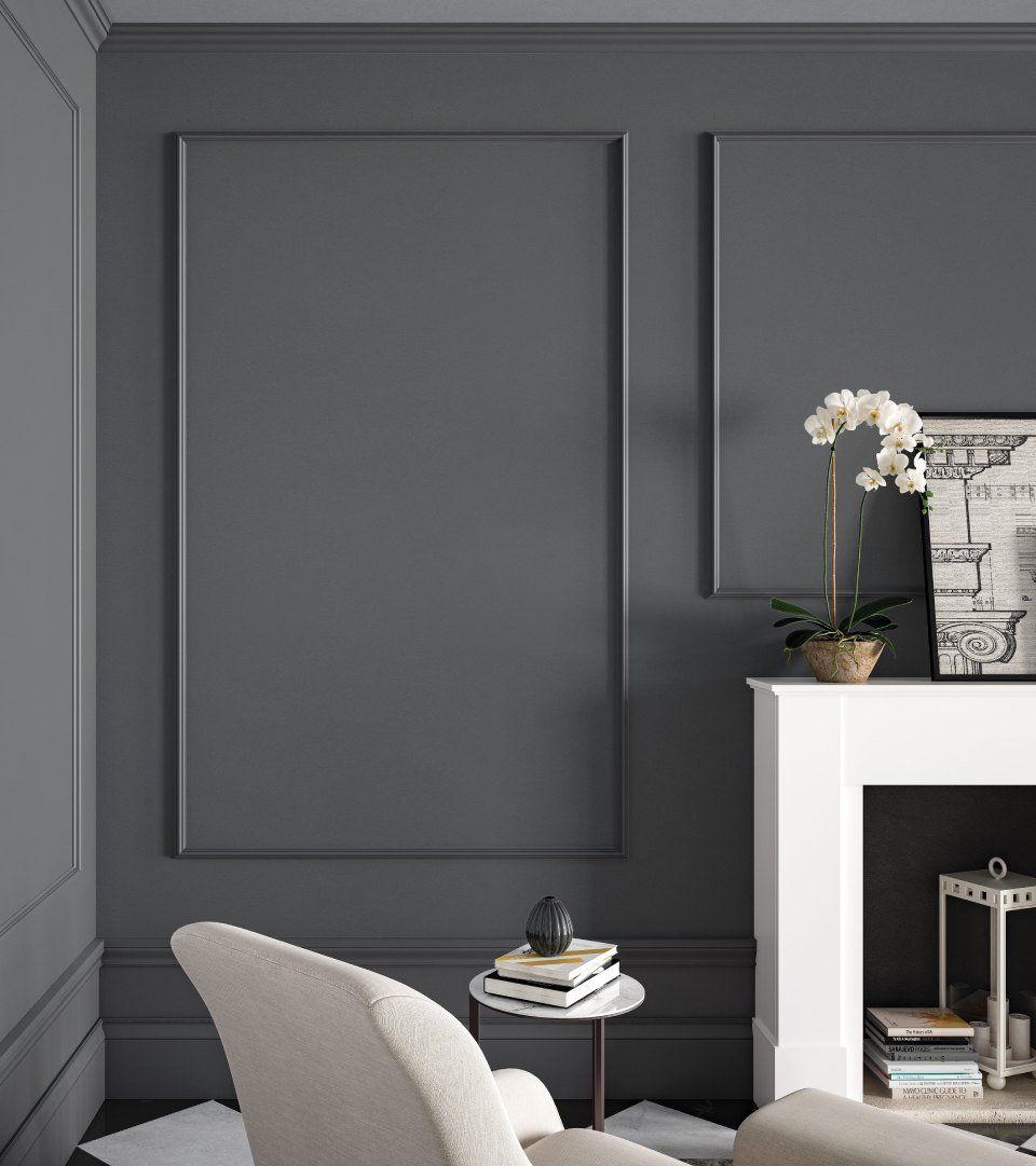 Boiserie e mobile con sgabello