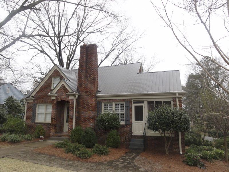 29 gauge Tuff Rib panels in Burnished Slate