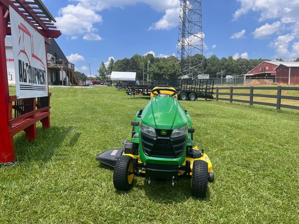 John Deere X380