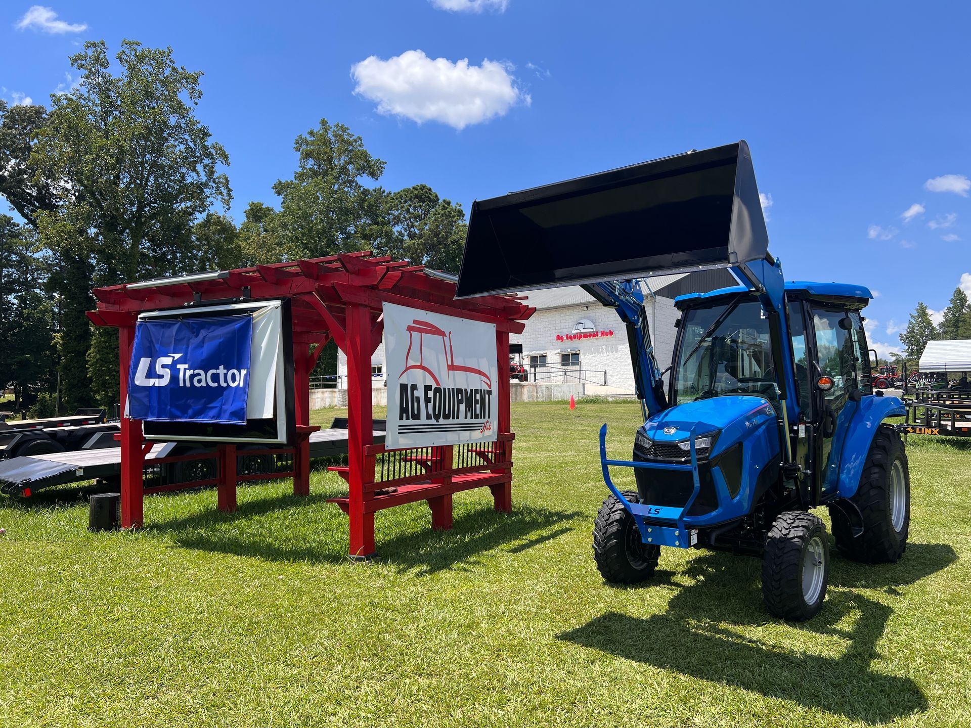 LS MT226E HST Cabin (S/N : 2439000533)