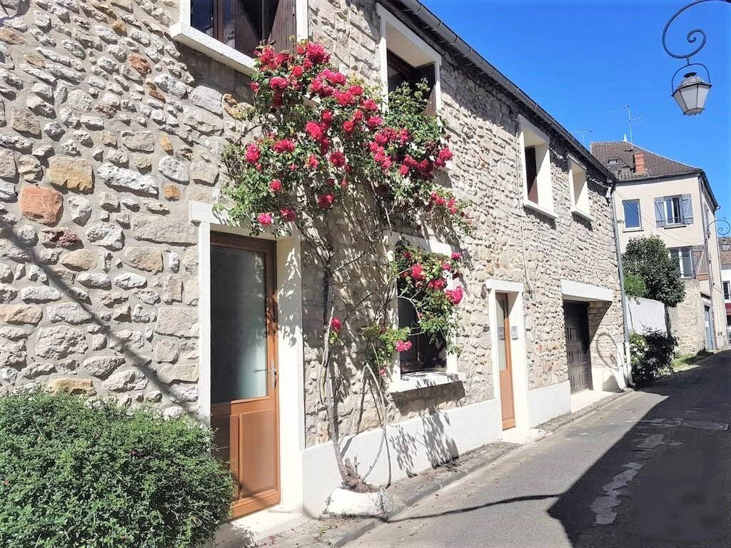 Cliquer sur l'image de droite pour ouvrir l'album photo La Maison des roses