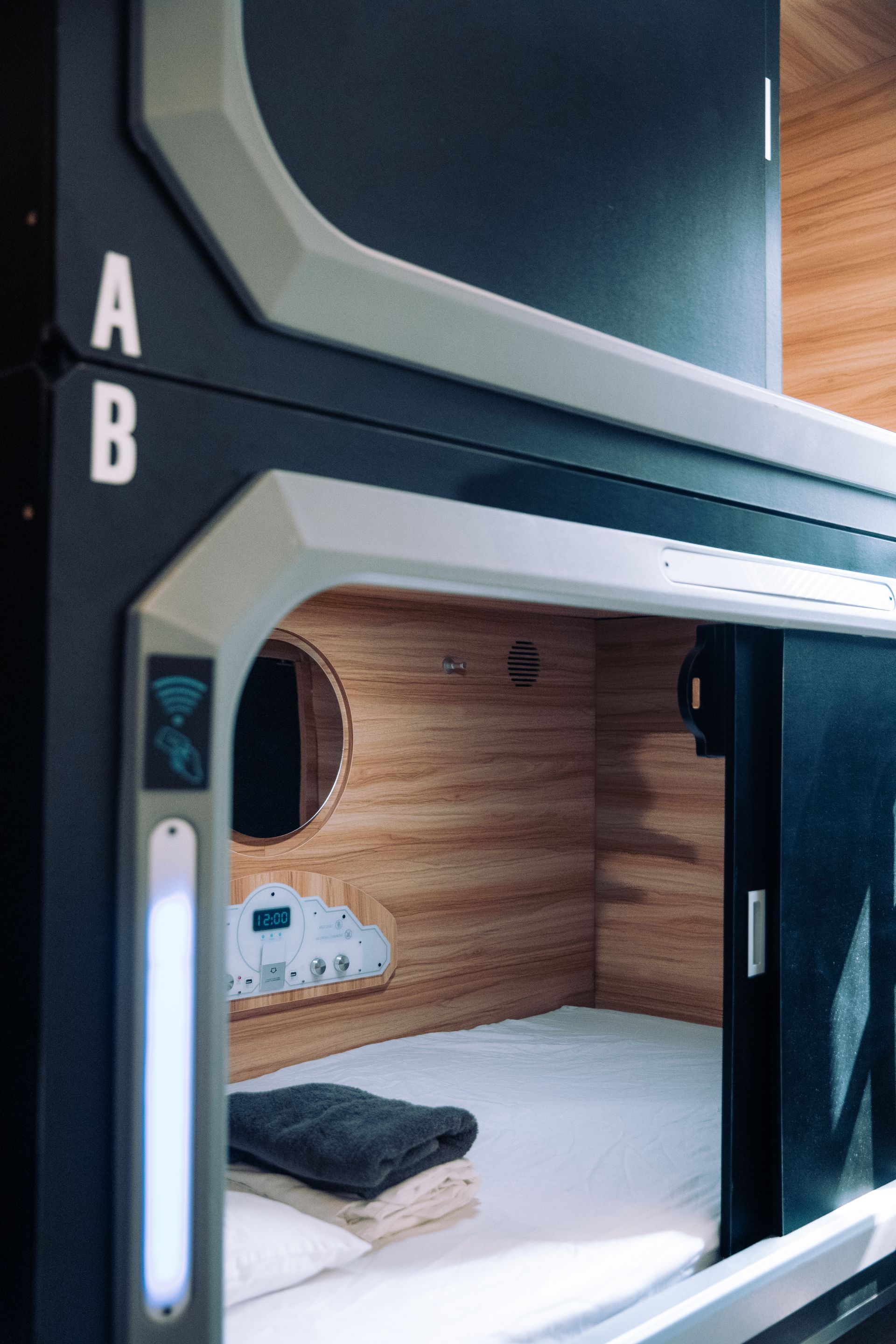 A bunk bed with the letter a and b on it