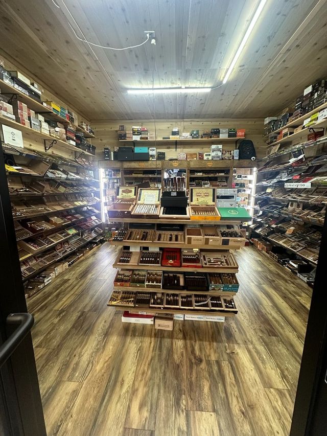 Cigars | Crown Smoke Shop & Cigar Lounge | Kentucky