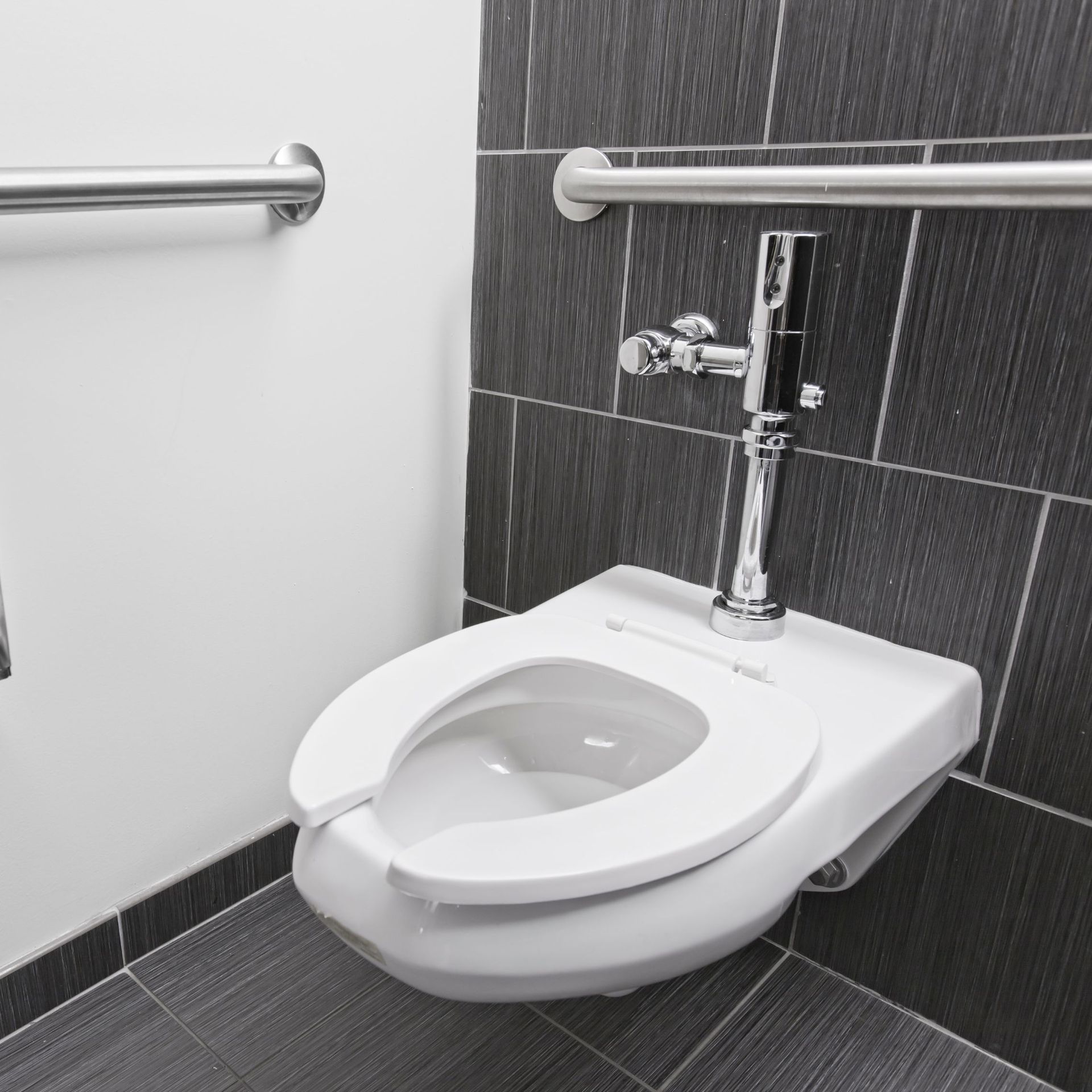 a toilet fixed by a plumbing expert in Colorado