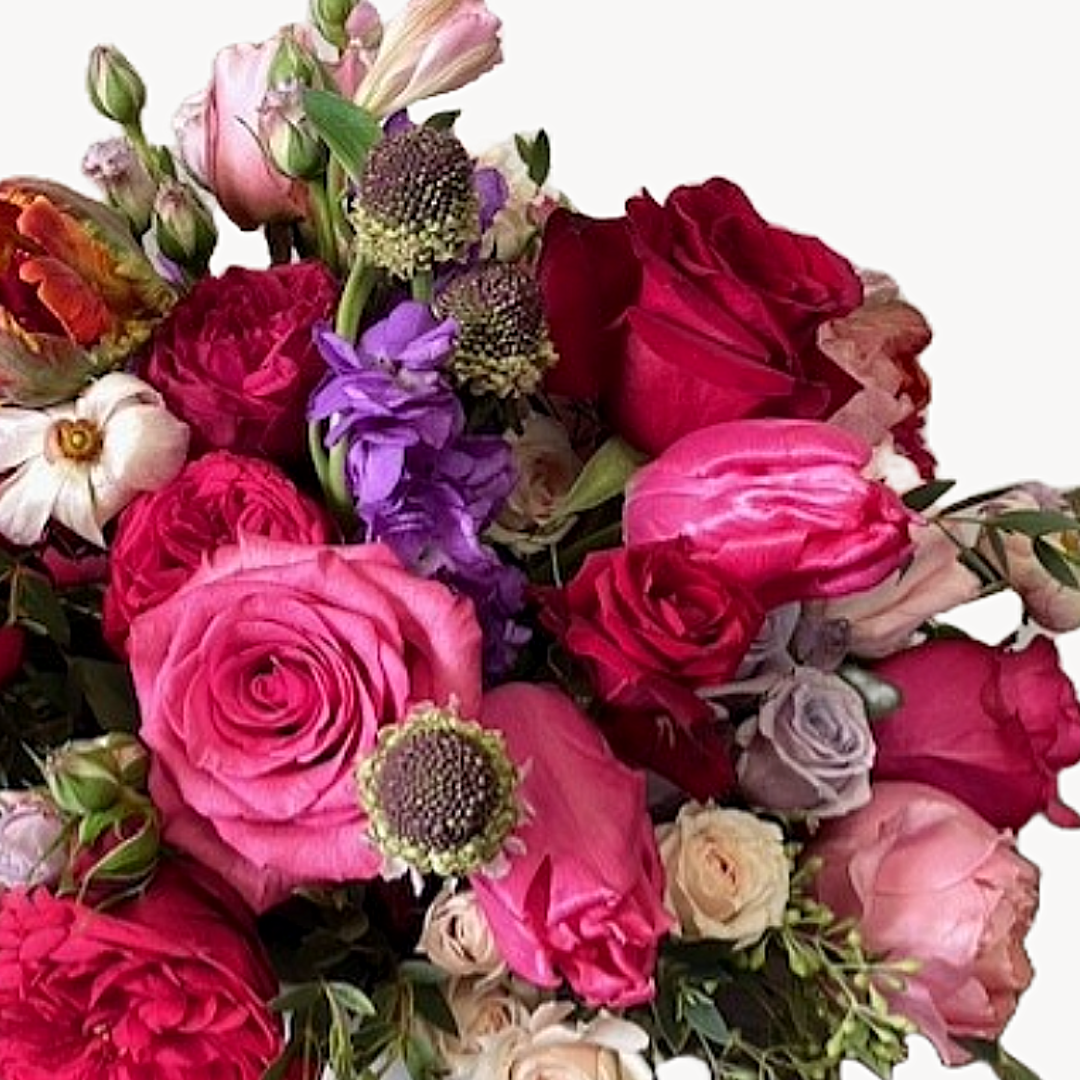 Beautiful, Hand-Selected Imported Flowers for Valentine - Elizabeth's Garden shop Mobile AL