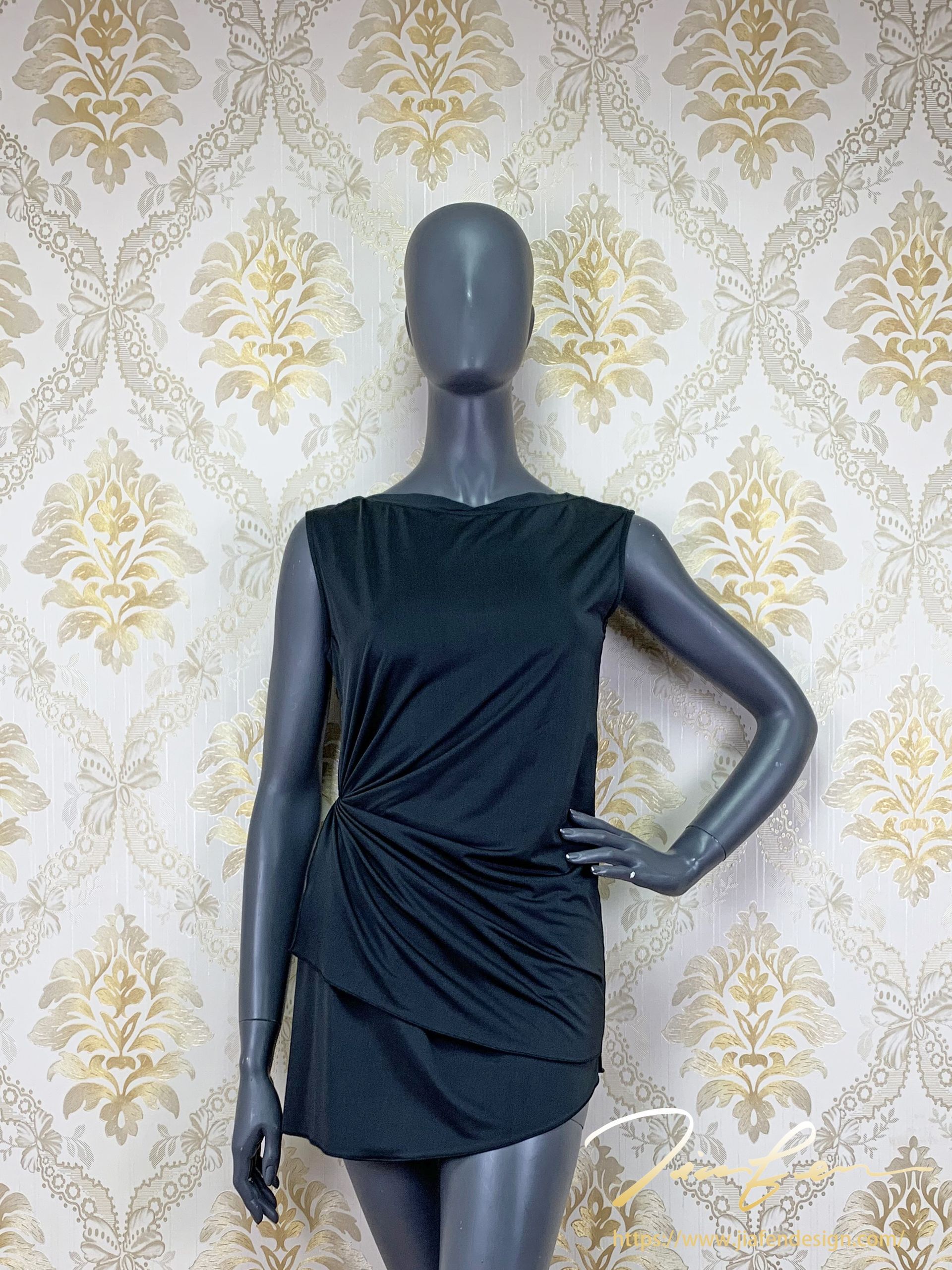 《BY TERRY佳衯自創》無袖側抓褶收腰上衣