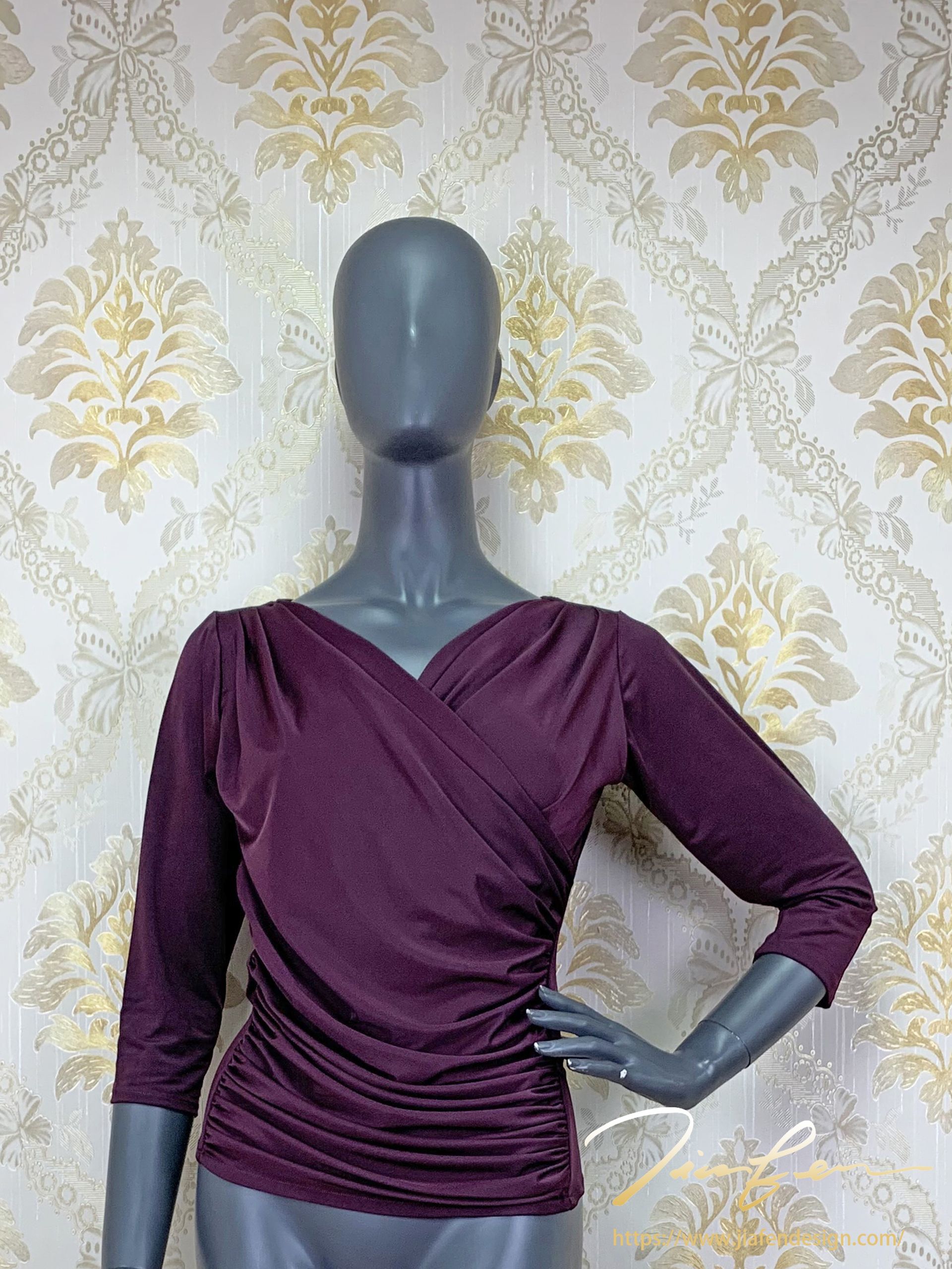 《BY TERRY佳衯自創》前交叉V領皺褶上衣-2