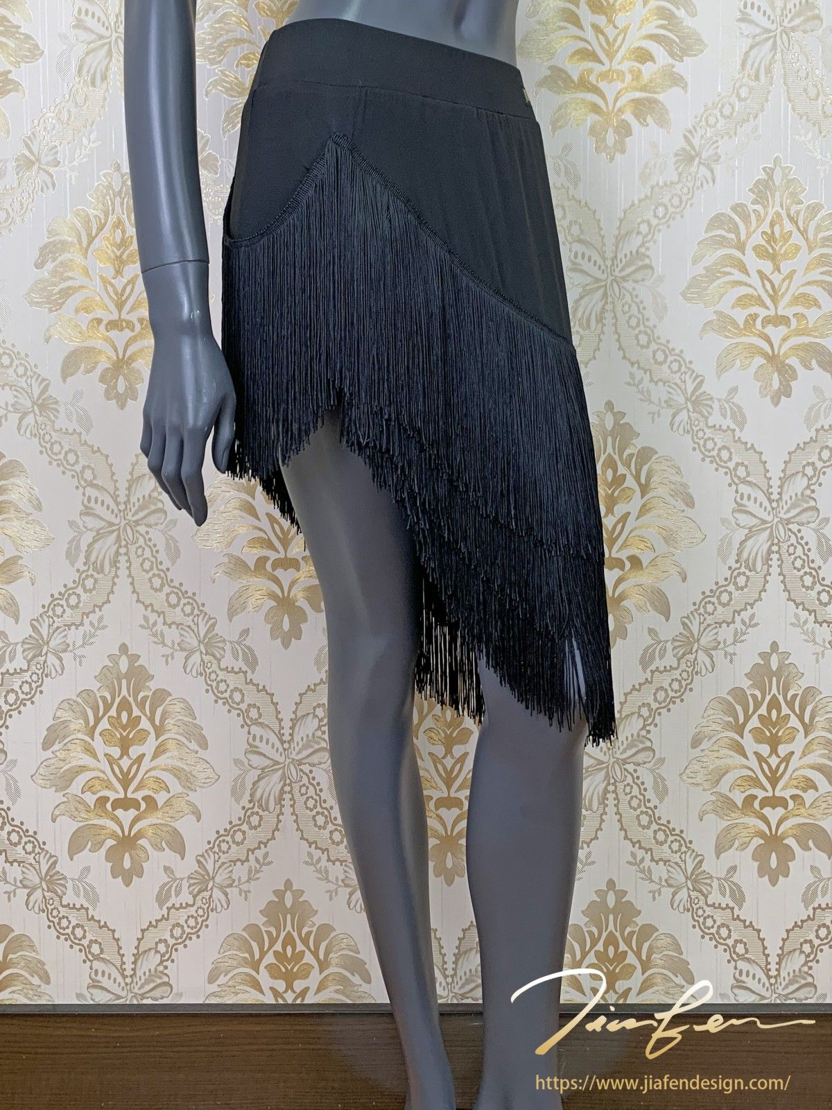 《BY TERRY佳衯自創》不規則流蘇下擺半身裙