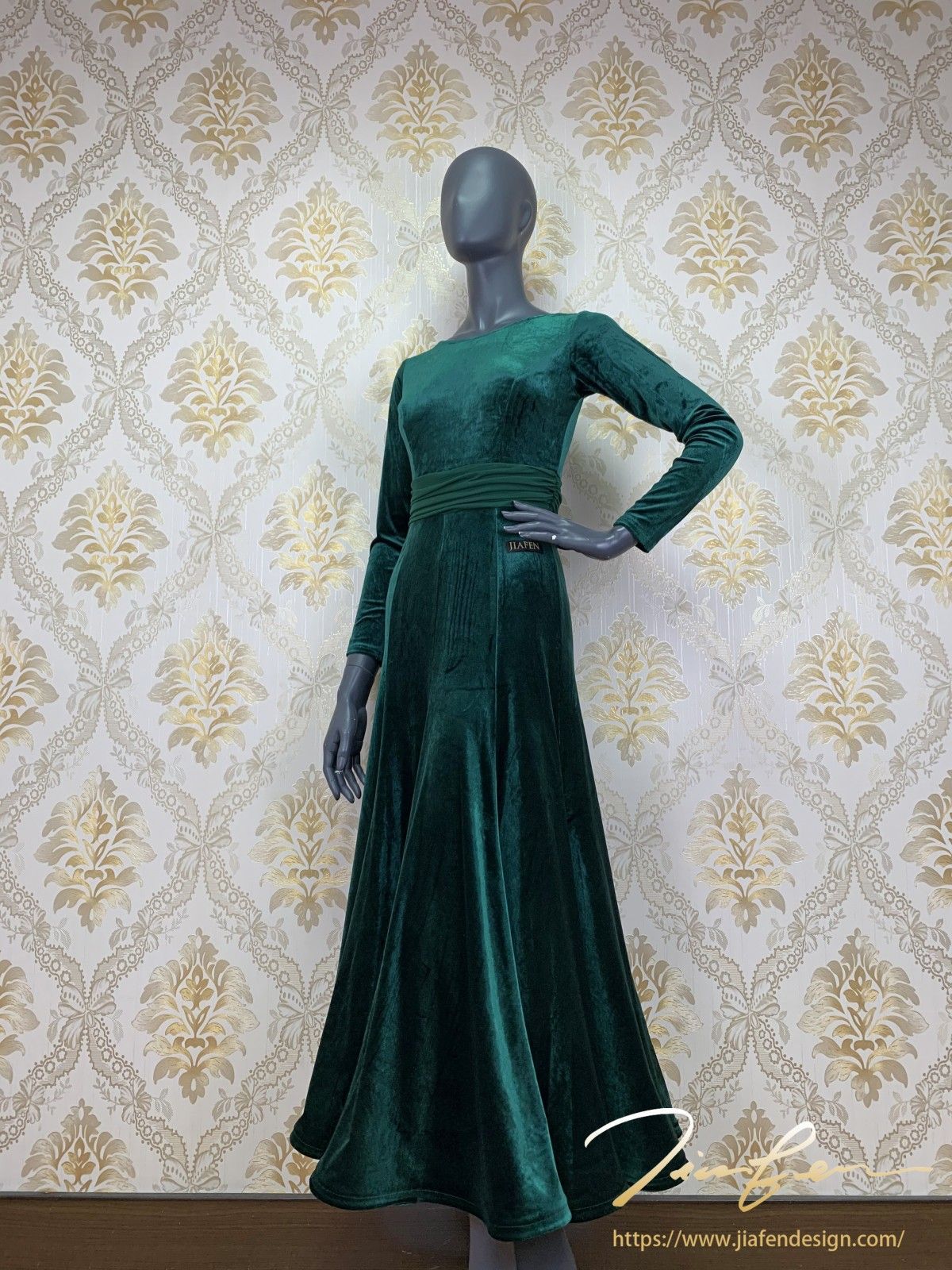 《BY TERRY佳衯自創》墨綠絨布挖背連衣裙