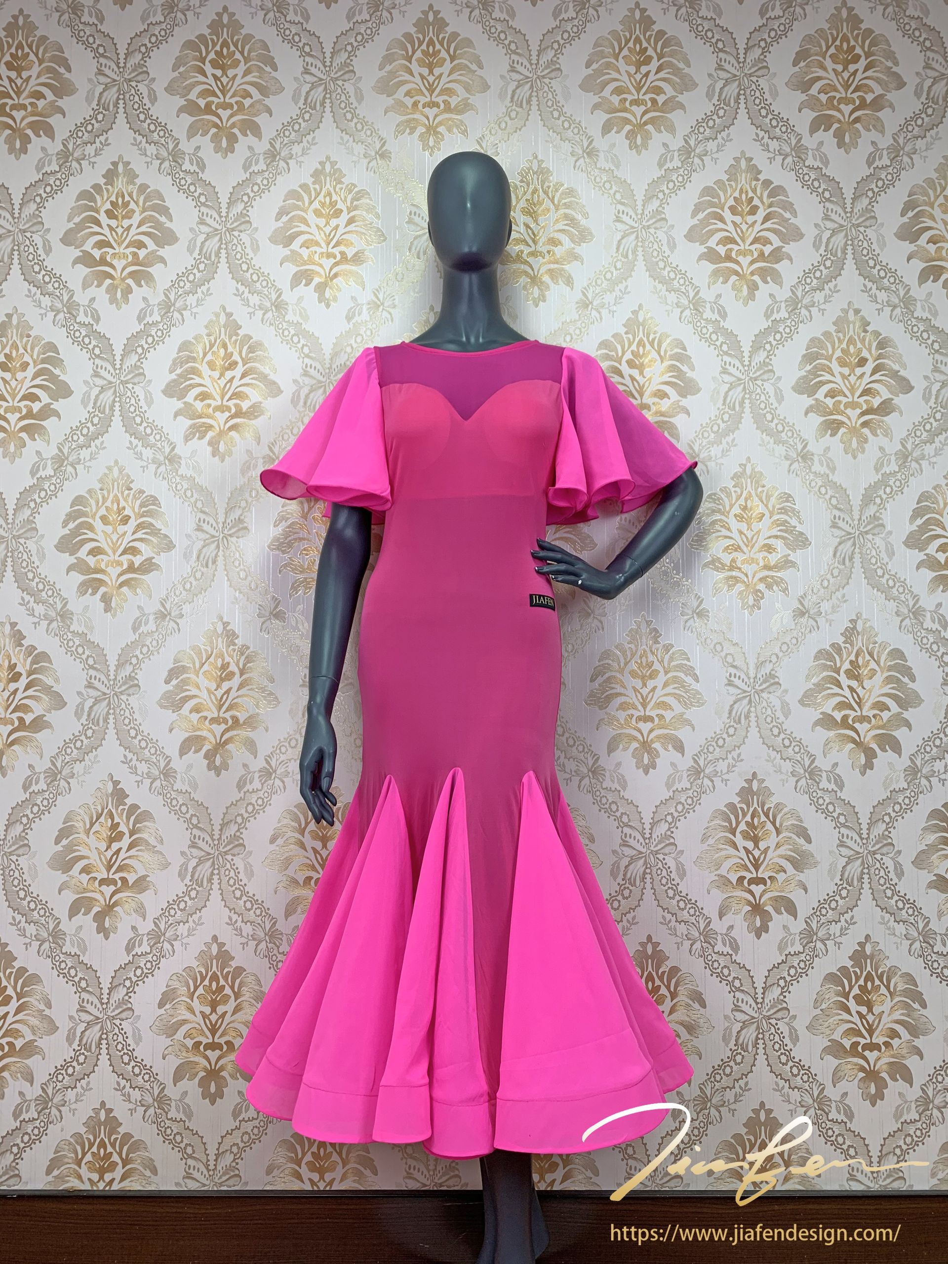 《BY TERRY佳衯自創》荷葉袖包臀連衣裙-3