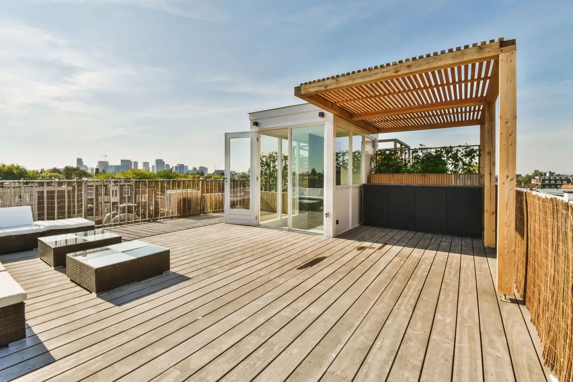 Urban rooftop deck area