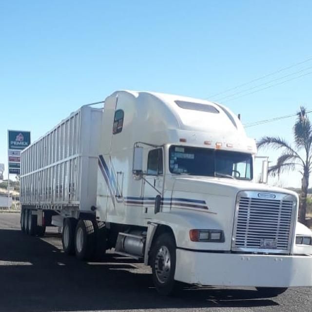 TRANSPORTADORA DE LIQUIDOS Y MATERIALES NAYARITA