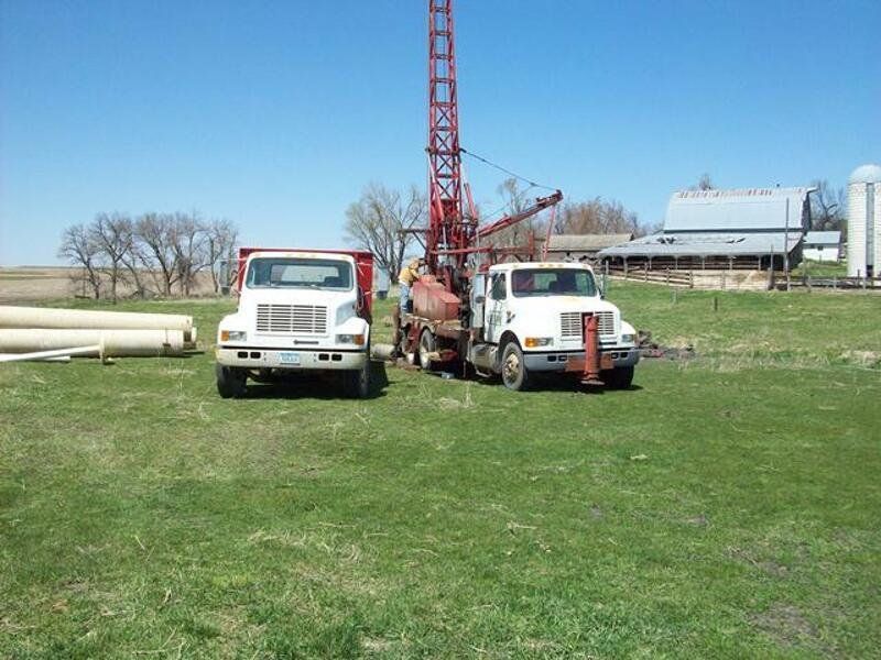 Two Cars — Oakland, IA — Mid-America Drilling
