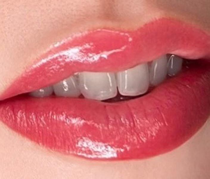 shiny rosy lips