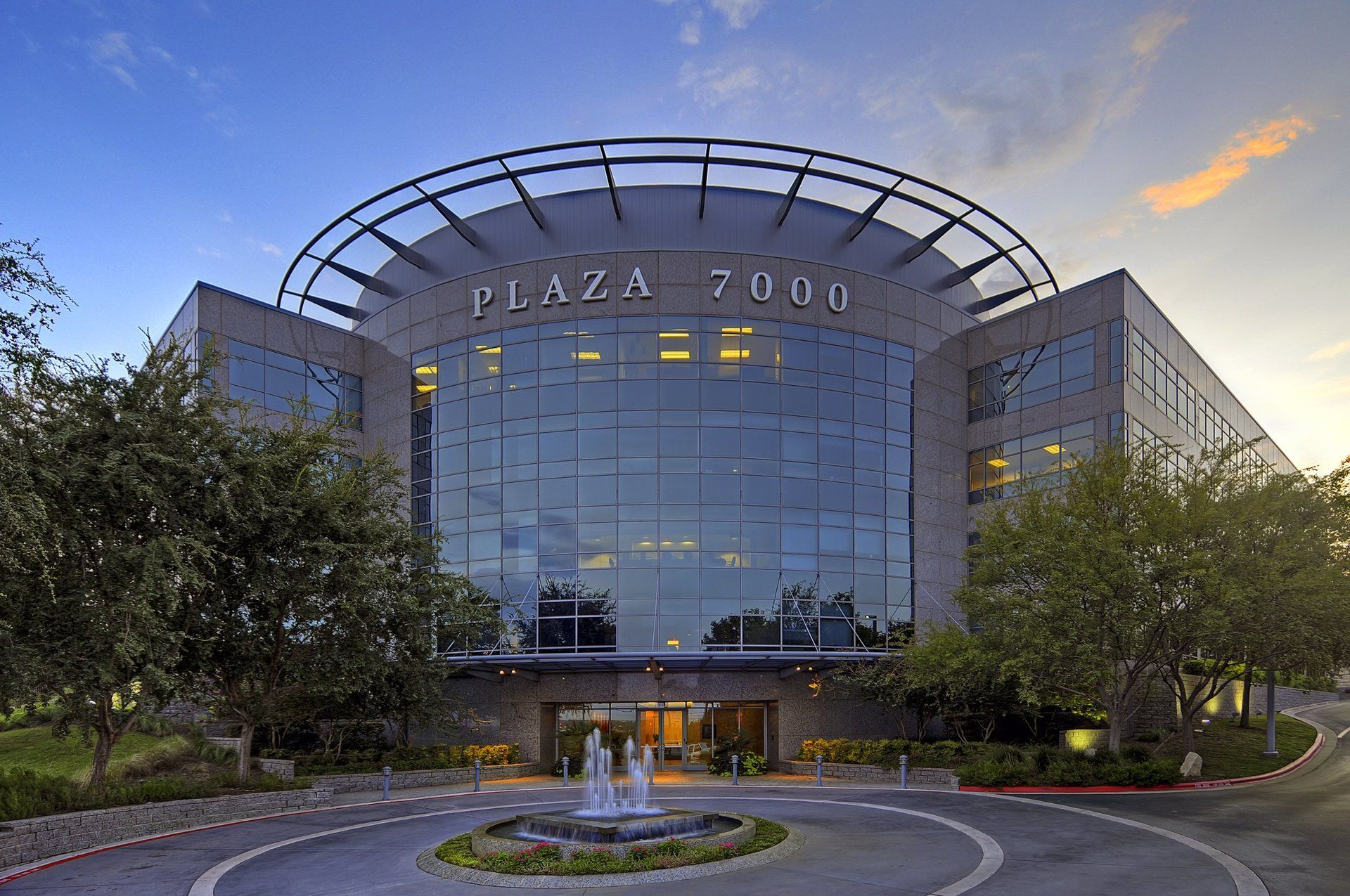 PLAZA 7000