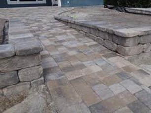Walkway in Between Retaining Walls — Sarasota, FL — Custom Pavers of Southwest Florida