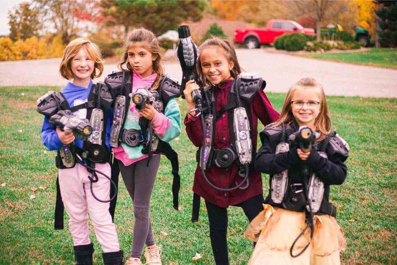 does laser tag work outside