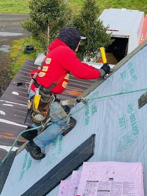 Harnessed Installer | Olympia, WA | Supreme Roofing LLC