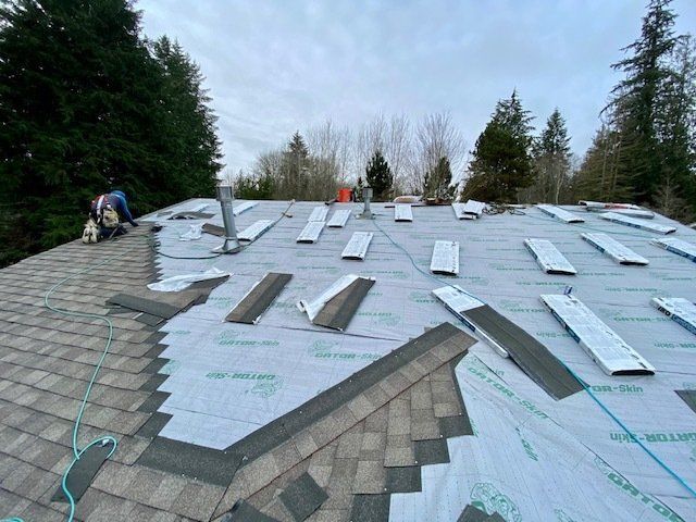 Shingles Installation | Olympia, WA | Supreme Roofing LLC