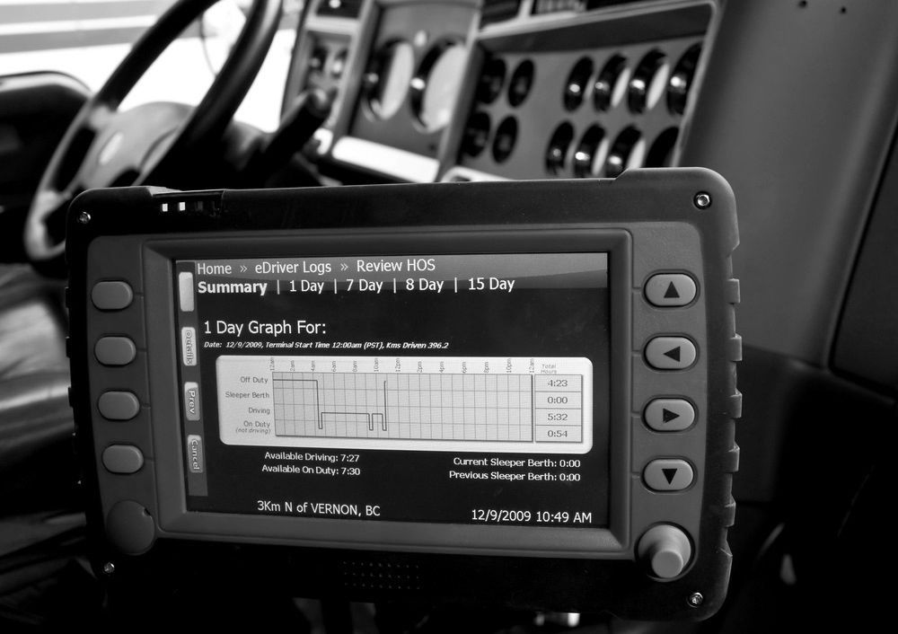 A Blue Device Displays A 1 Day Graph — Advanced Auto Tech In Port Macquarie, NSW
