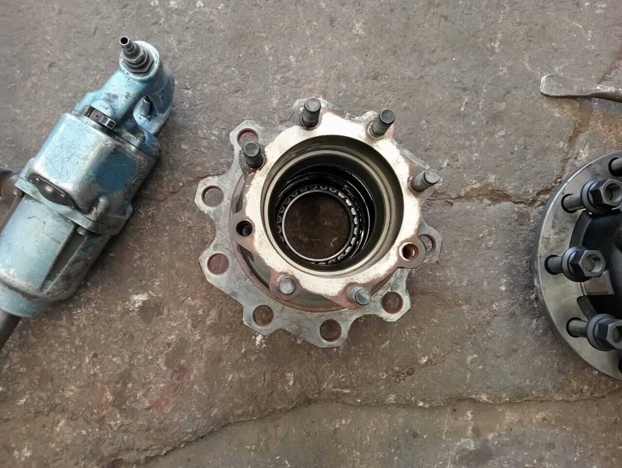 MUELLES Y PARTES AUTOMOTRICES CARRETO - Cambio de balatas, cambio de rines