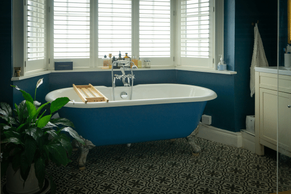 Bathroom installation - Bath in Bay Window - ANderson & Sons