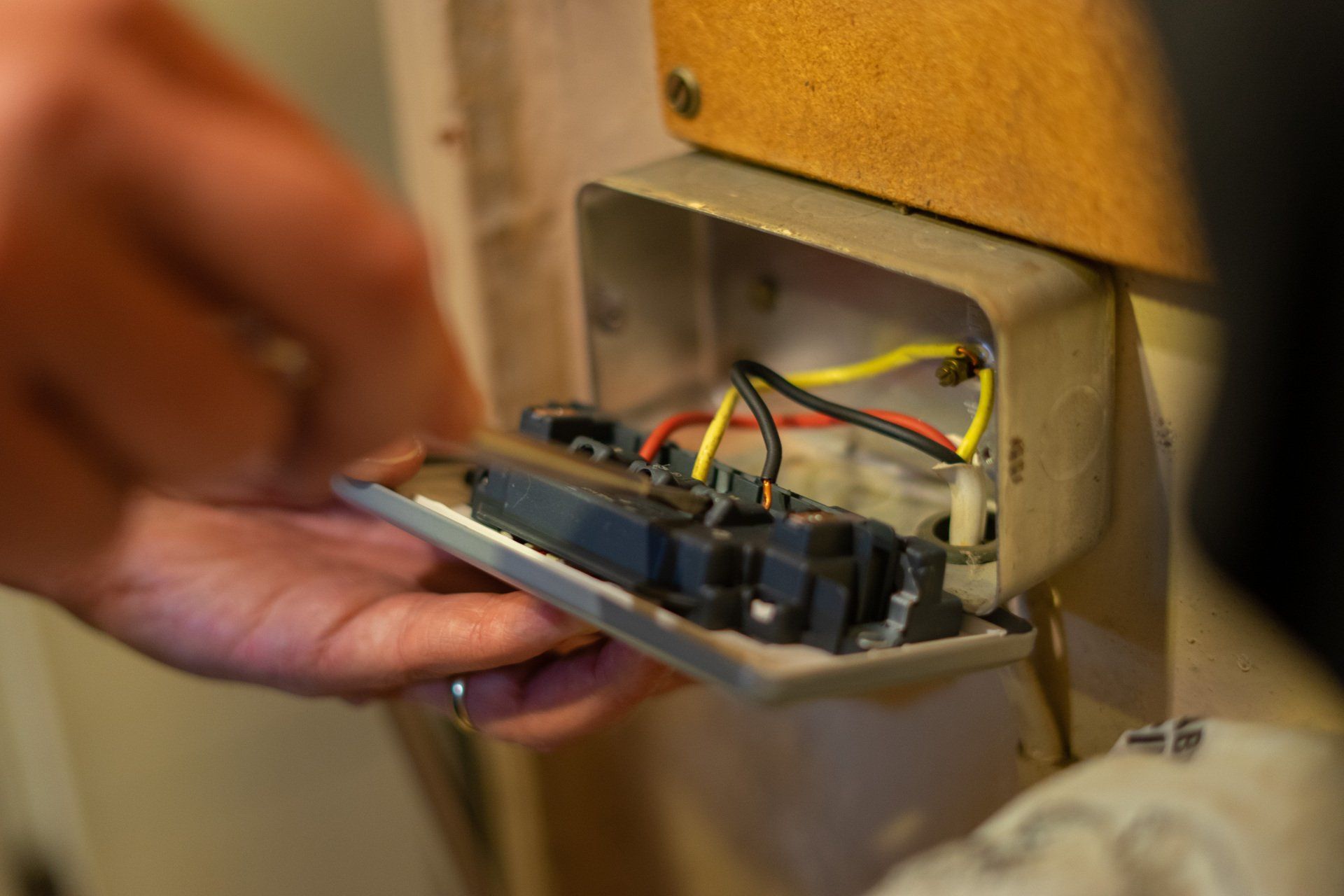 Electrical Work - Faulty Power Points - Electrician - Anderson and Sons