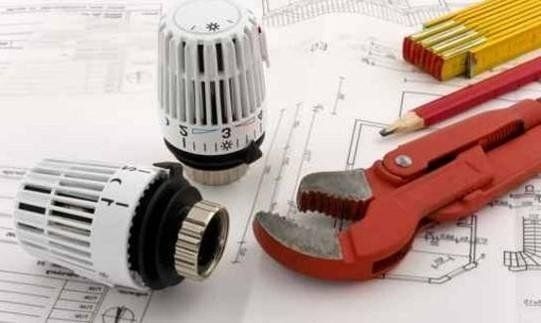 Utensili per installazioni idrauliche