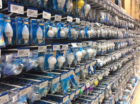 Diversi modelli di luci