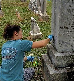 Syntelligent employee scrubbing tombstone