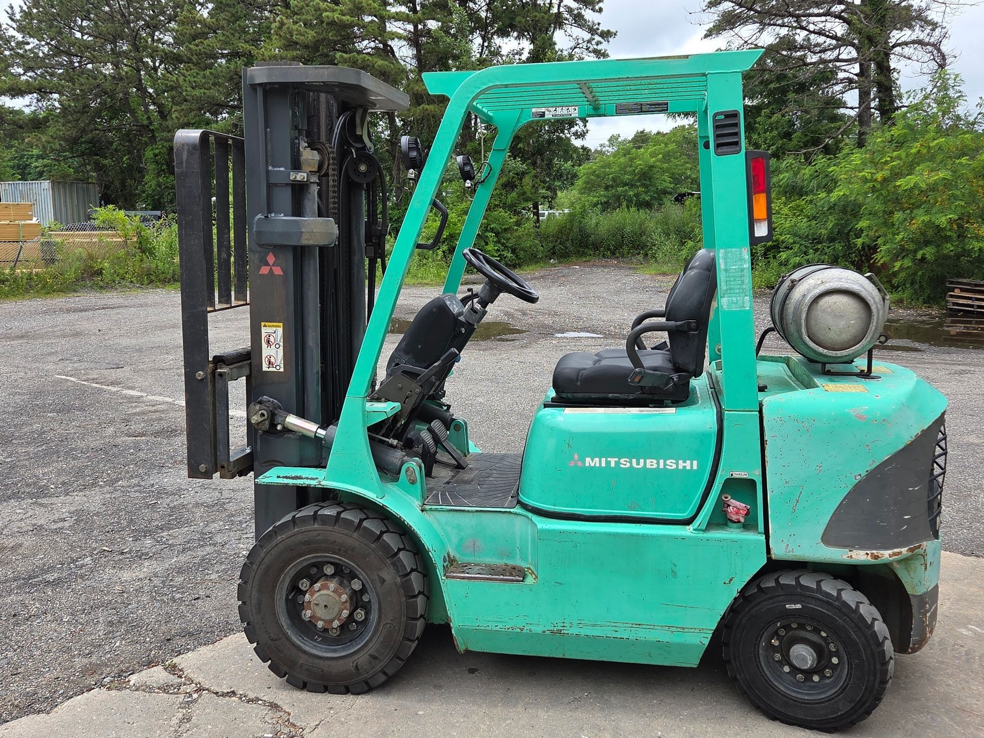 Forklifts —MITSI FG25K LIFT-MANORIVLLE, NY