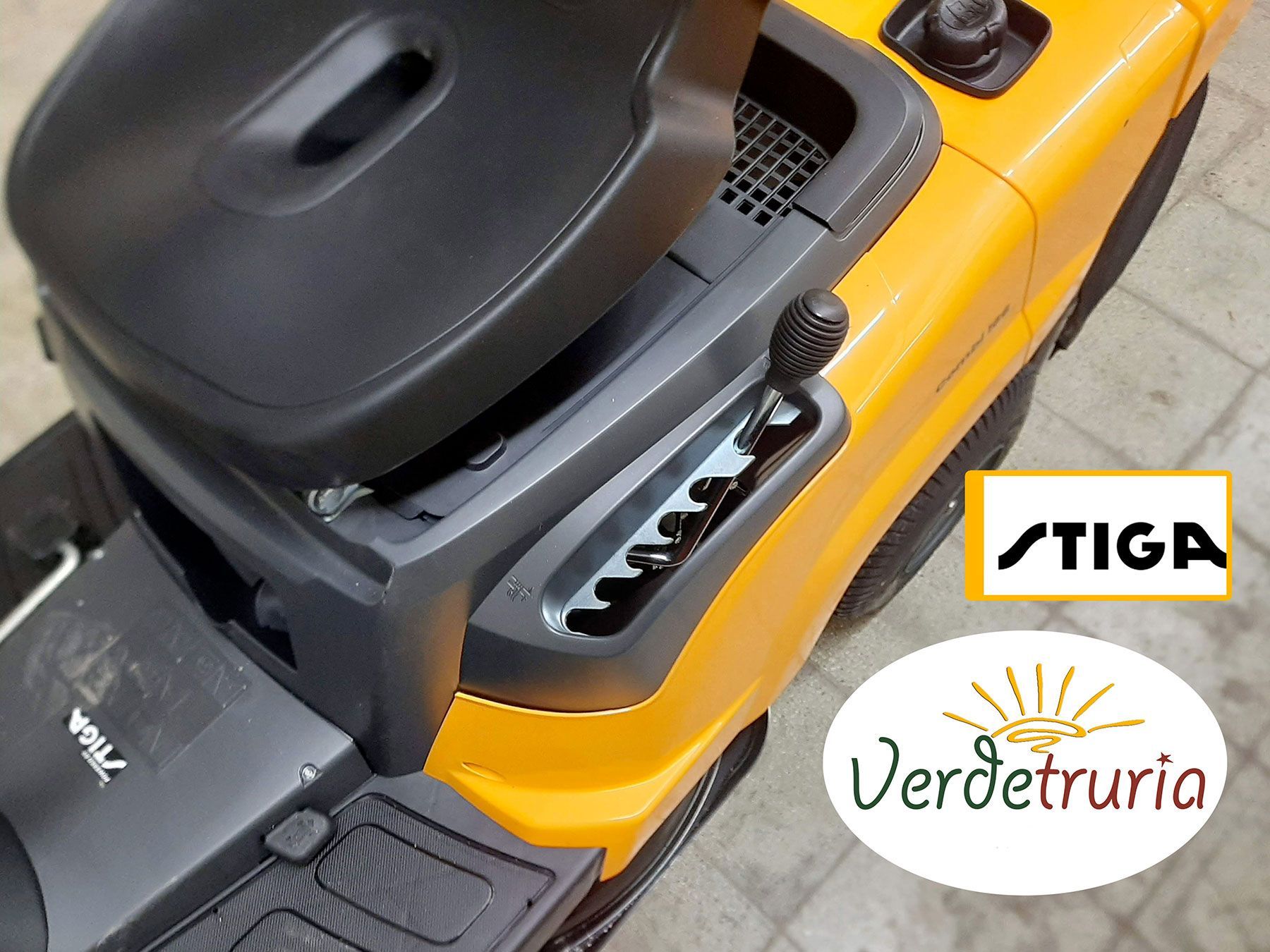 Trattorino tagliaerba a scoppio Combi 166