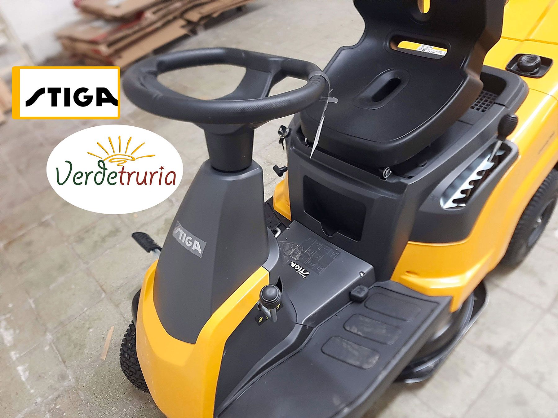 Trattorino tagliaerba a scoppio Combi 166