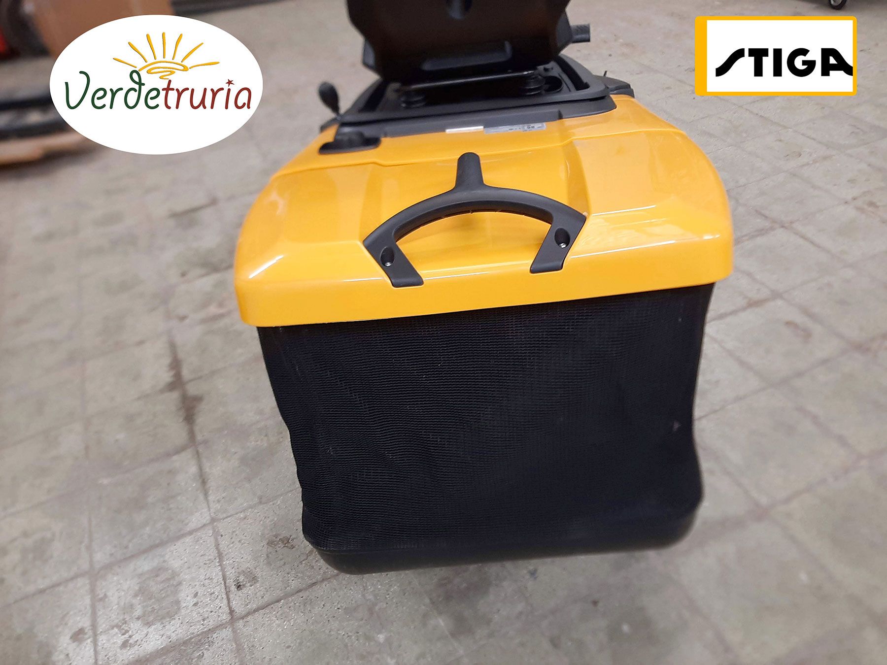 Trattorino tagliaerba a scoppio Combi 166